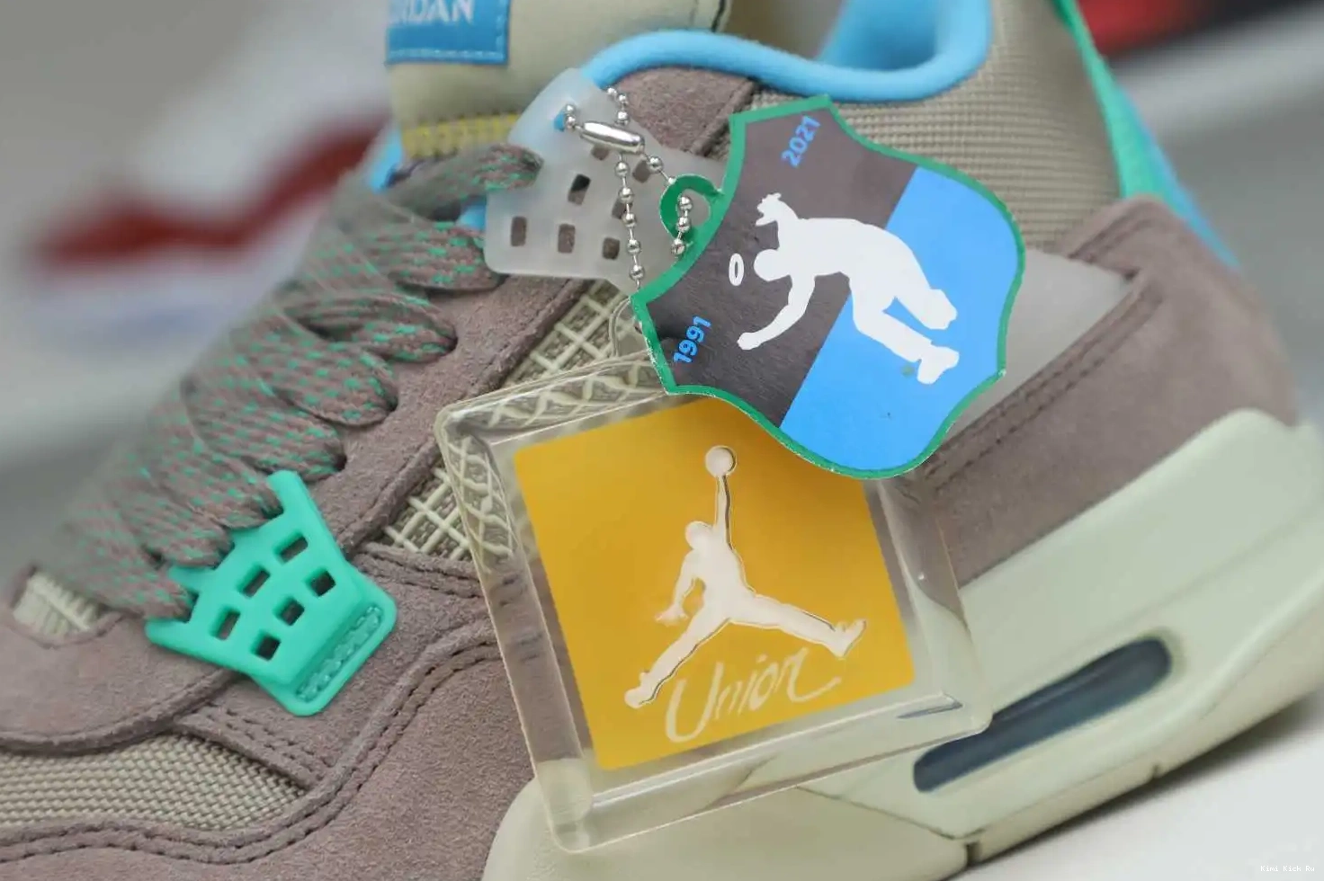 Kimikick UNION X RETRO AIR HAZE' JORDAN LA 'TAUPE 4 0505